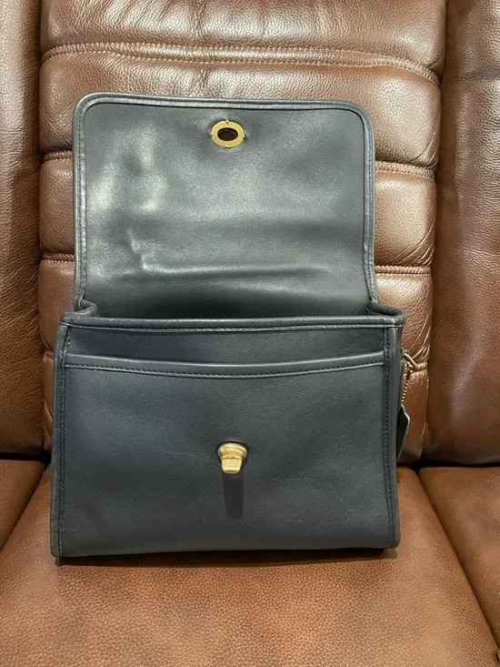 Vintage Coach Court Bag - Picture 7 of 10